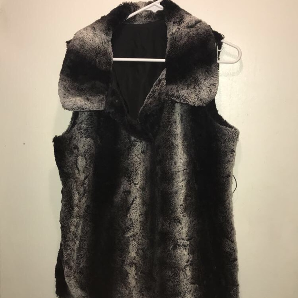 Fur vest